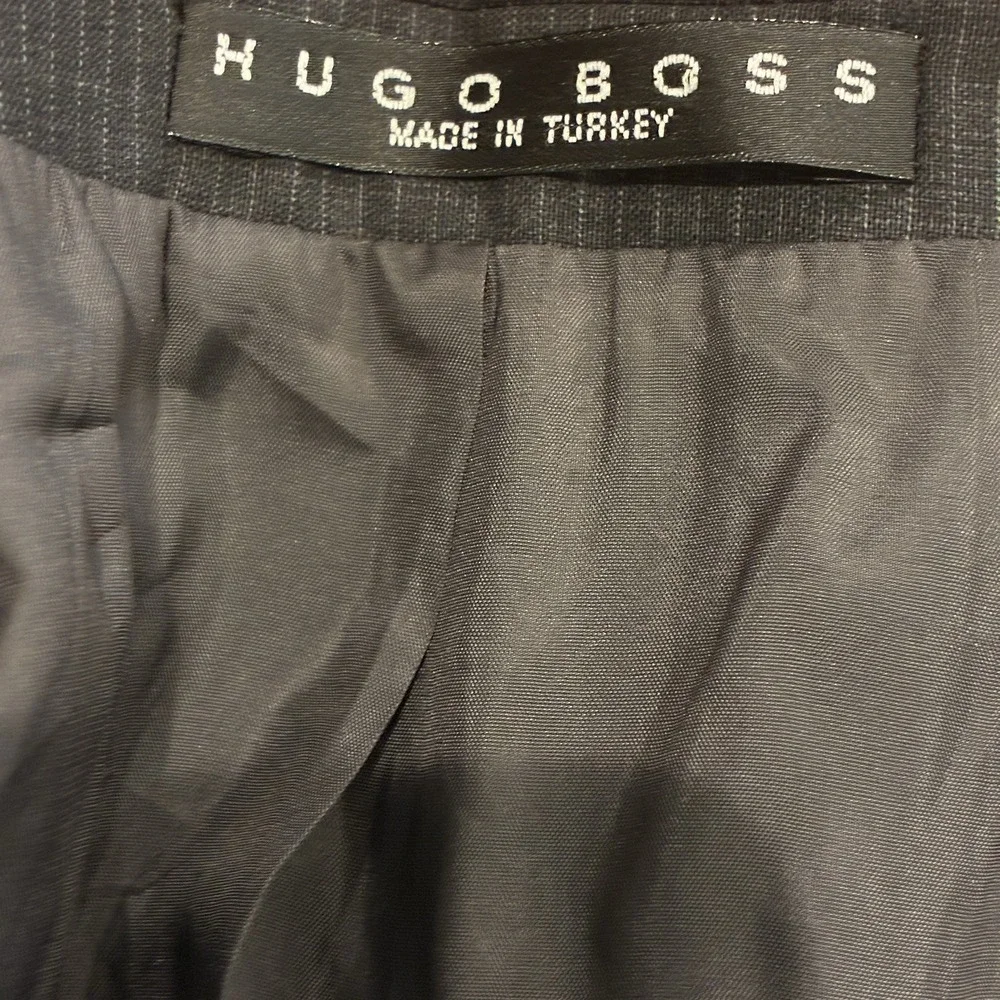 Vintage Hugo Boss Super 100s 100% Virgin Wool Jacket Mens 42R Black Micro Grid